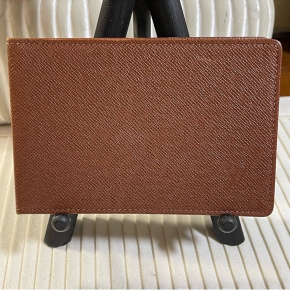 Louis Vuitton Taiga ID Holder Card Wallet Insert - Picture 8 of 13